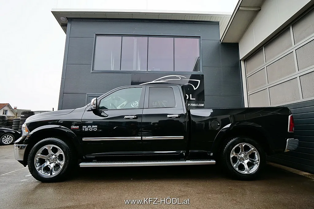 Dodge Ram 1500 Sport Crew Cab Image 6