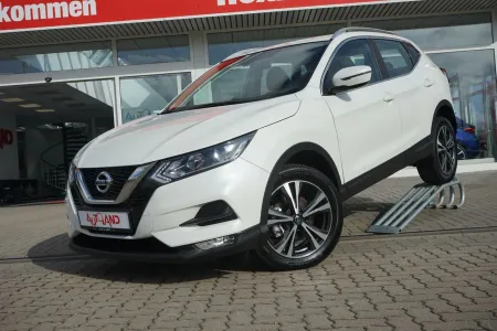 Nissan Qashqai 1.3 DIG-T... 