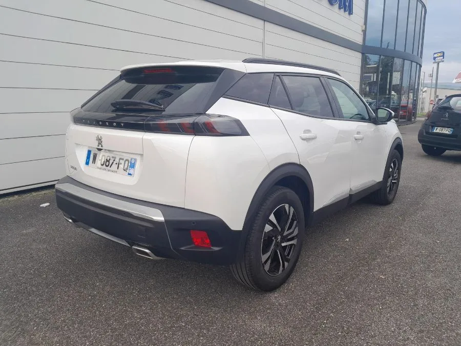 Peugeot 2008 1.2 PureTech 130 ALLURE PACK EAT8 Image 2